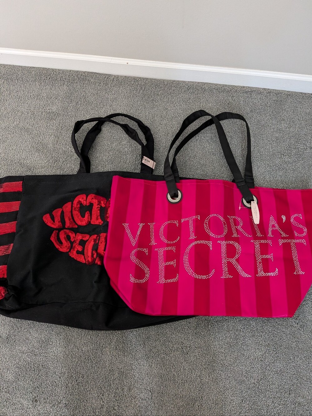NWT Set Of Two Victoria's Secret Logo Travel  Tote